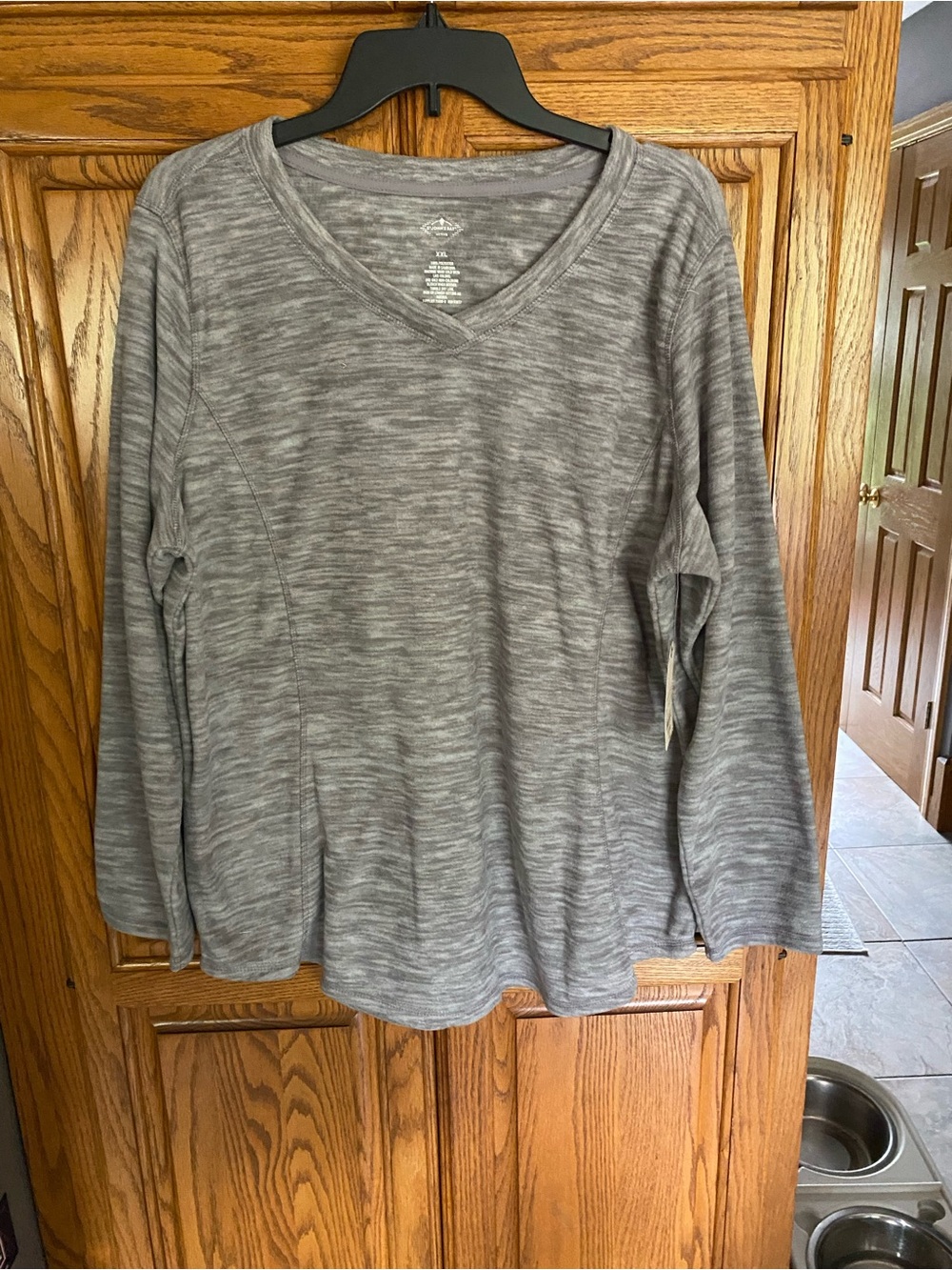 St. John's Bay Gray Marled V-Neck Pullover Sweatshirt